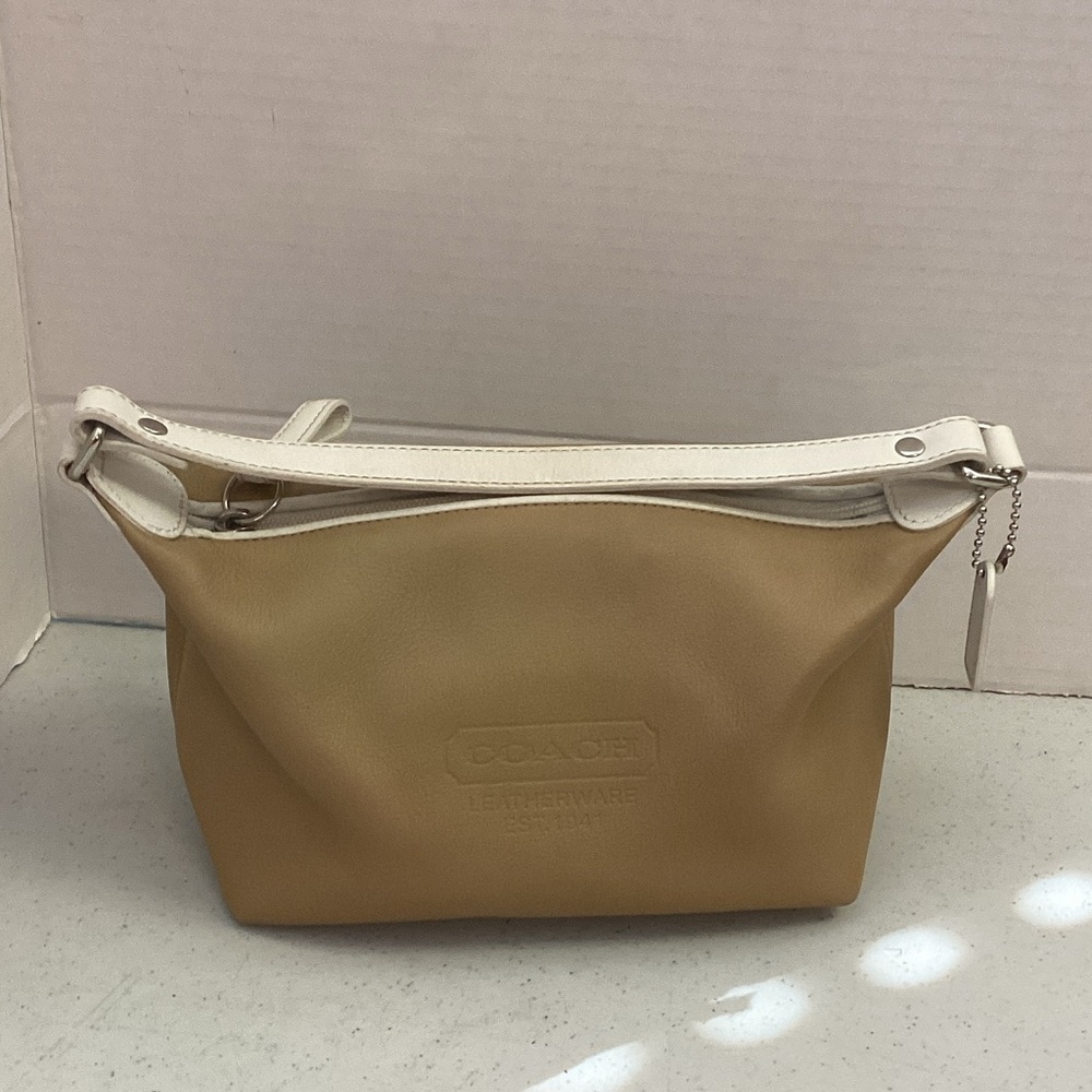 Coach Beige and Cream Leather Shoulder Bag